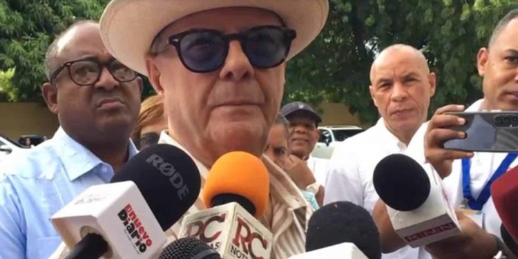 Hipólito sobre situación en Haití: "Ese muerto no nos lo podemos echar nosotros"