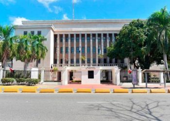Educación hace llamado a clases éste lunes.