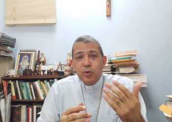 Firmó carta de Gutiérrez sin el permiso de la Iglesia