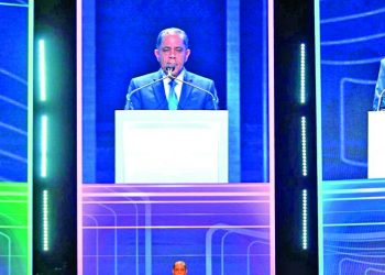 Candidatos de Santiago exponen sus propuestas en debate ANJE