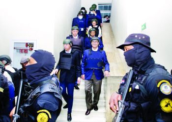 Fiscales acusan de corrupción a otras 16 personas en caso Calamar