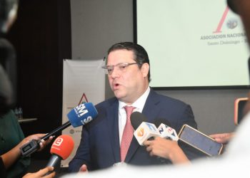 Director de Aduanas dice que desarrollan junto a DGII un plan por los comerciantes chinos