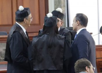 Juez aplaza audiencia; Jean Alain no expone