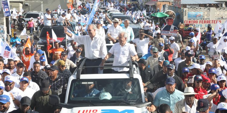Abinader finaliza actividades este sábado en la Provincia SD, encabezando multitudinaria caravana en Santo Domingo Este