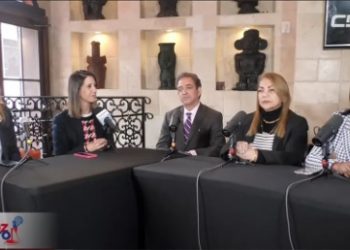 Cuatro candidatos a ultramar presentan sus propuestas