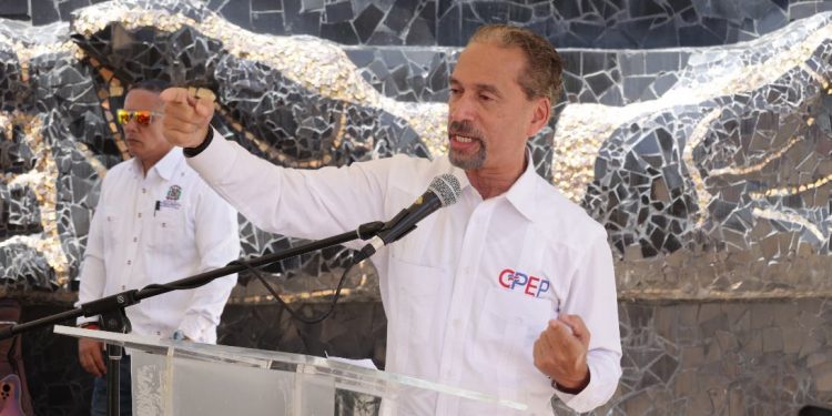 Entidades dicen desarrollo país es por caída Trujillo