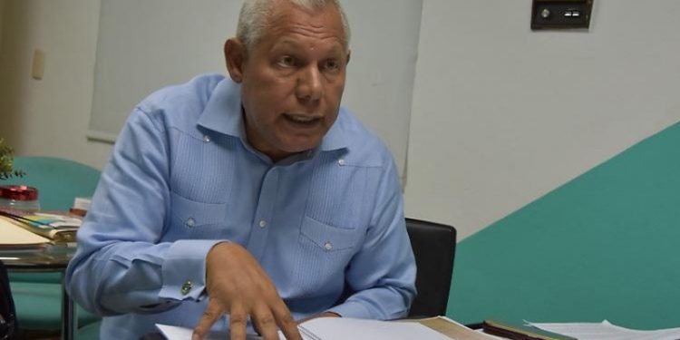 Condenan a 3 meses de prisión suspendida a conductor de "Corrupción al Desnudo"