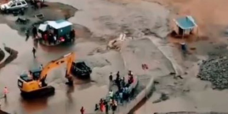 Se desborda canal haitiano tras crecida del río Masacre