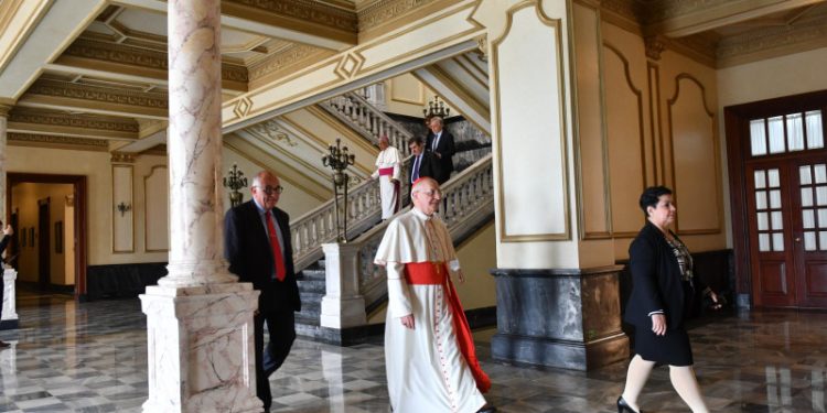 Iglesia y Abinader contentos por visita oficial del mandatario al Vaticano