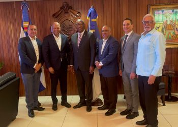 El rector de la Universidad Autónoma de Santo Domingo (UASD), Editrudis Beltrán, sostuvo un encuentro con el presidente de la Fundación para la Educación y el Emprendimiento (EDEM)