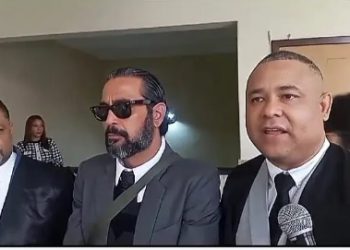 Aplazan audiencia interpuesta por empresario canadiense contra PGR