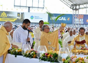 Arzobispo aboga por sociedad más justa en Corpus Christi
