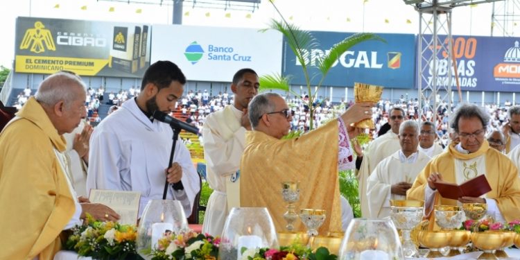 Arzobispo aboga por sociedad más justa en Corpus Christi