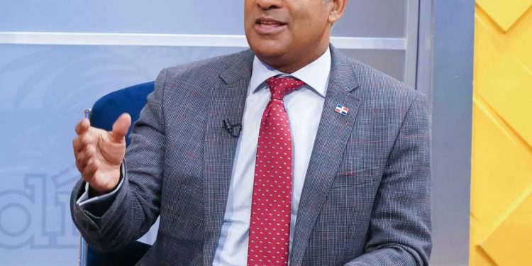 Joel Santos: «El gobierno ya comenzó a trabajar para generar mayor crecimiento económico»