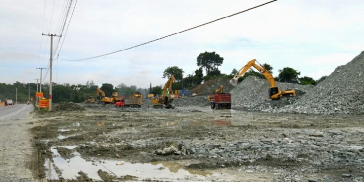 Obras Públicas destaca avance en remodelación de la autopista Duarte