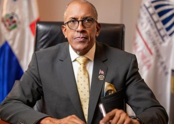 Advierte a funcionarios omisos declaración jurada: no cobrarán