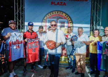 Alcaldía de Santiago apoya 50 aniversario del Club Plaza Valerio