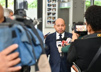 Director de la DGII dice Gobierno persigue una reforma fiscal integral del gasto y los ingresos