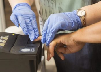 Proyecto de ley que crea registro de huellas y datos biométricos atacaría al crimen y otros delitos