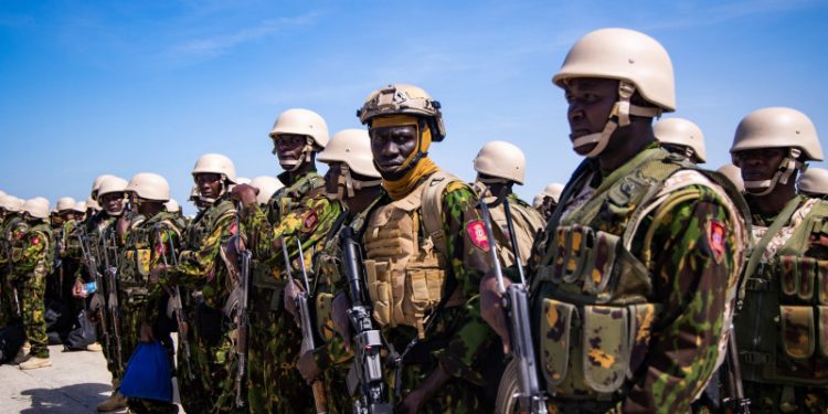 Canciller dominicano Roberto Álvarez saluda la llega de misión de policías kenianos a Haití