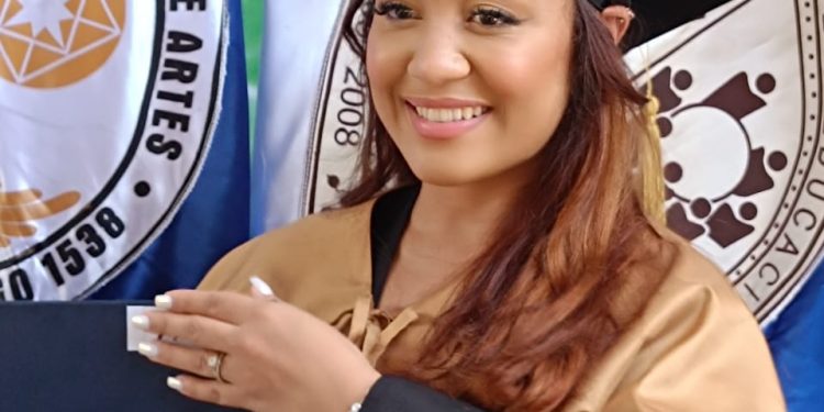 Licenciada Marileydi Peña Cabrera, inspiración a la juventud.