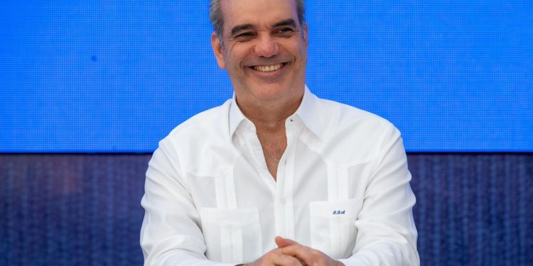 Presidente Abinader viajará este domingo a Panamá para la toma de posesión del presidente electo, José Raúl Mulino