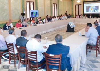 Presidente Abinader afirma que lo principal es salvar vidas y trabajar en coordinación con los gobierno locales ante los efectos del huracán Beryl