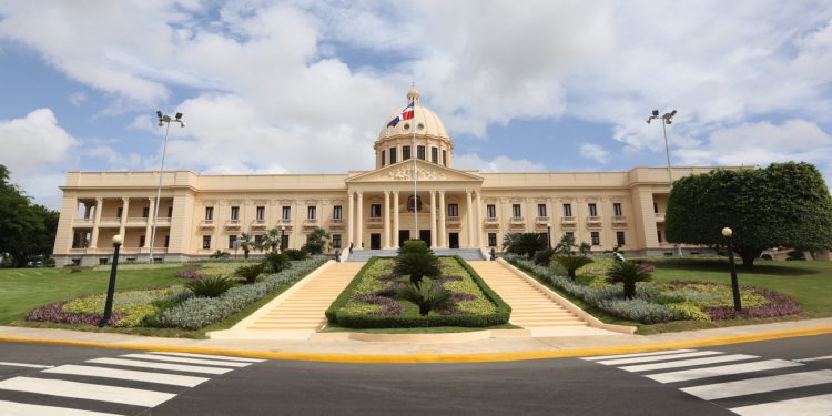 Presidente Luis Abinader promulga nueva Ley de Cámara de Cuentas