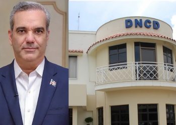 Abinader felicita DNCD y promete mejorar calidad vida sus agentes