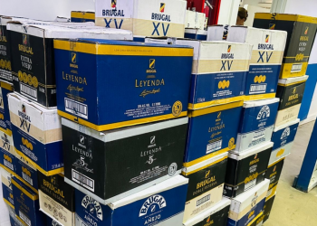 Policía recupera 188 cajas de ron, dos camiones y una escopeta sustraídos de almacén 