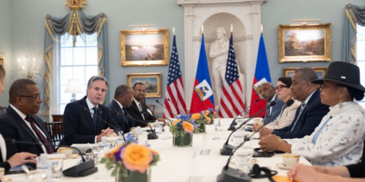 Prevén llegada de más tropas kenianas a Haití