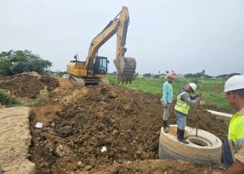 Arnaud promete en 10 meses entregar obra sanitaria de Mao