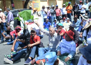 Gobierno dice no ha podido comprobar que peregrinos de El Seibo sean dueños de tierras y les pide paciencia