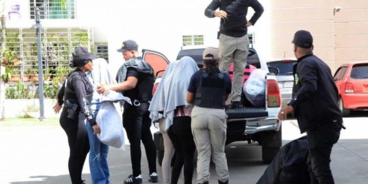 Repatriarán colombianas y venezolanas rescatadas