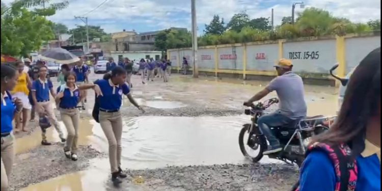 Entregarán 30 planteles, pero faltan más aulas