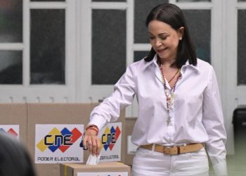 María Corina dice que el "nuevo presidente electo" es Edmundo González pese al anuncio del CNE