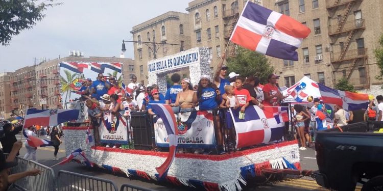 Desfile de la Dominicanidad rompe récord en La Gran Parada del Bronx en Nueva York