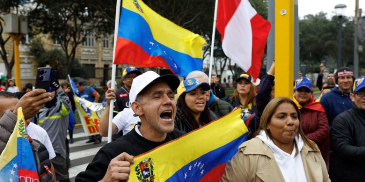 El CNE dice que Nicolás Maduro gana las elecciones en Venezuela con un 51.20 % con el 80 % escrutado