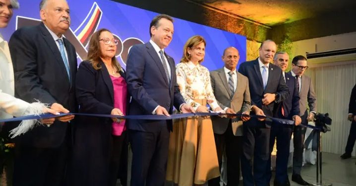 Amaprosan da inicio a feria de comercio