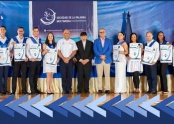 Palabra Multimedia Gradúa a Más de Cien Comunicadores