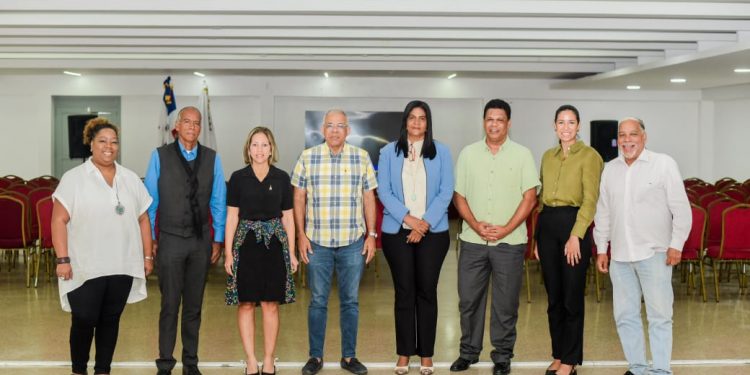 Ediles autorizan alcalde Ulises Rodríguez firmar acuerdo para convertir a Santiago en destino turístico cultural