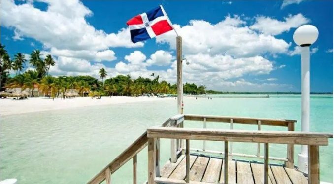 RD acogió a casi 6 millones de visitantes en los primeros seis meses del 2024, según Turismo