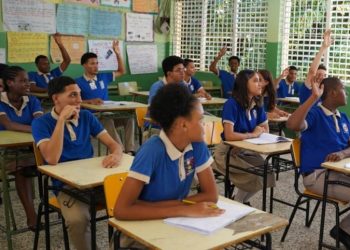 Acta de nacimiento no será necesaria para inscribir alumnos