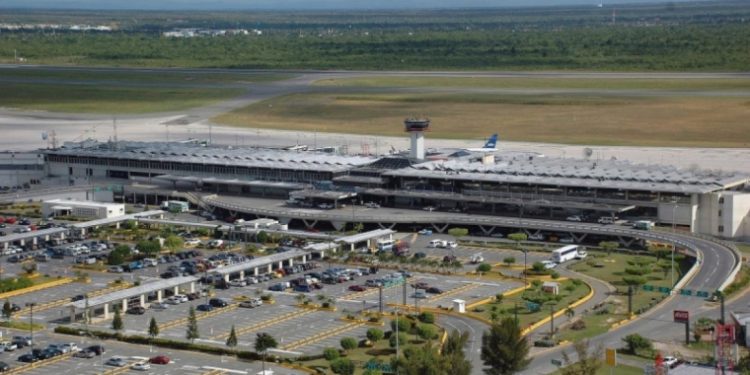Aeropuerto de Santo Domingo se renueva