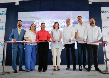 Vicepresidenta y Edenorte inauguran obras eléctricas en Espaillat