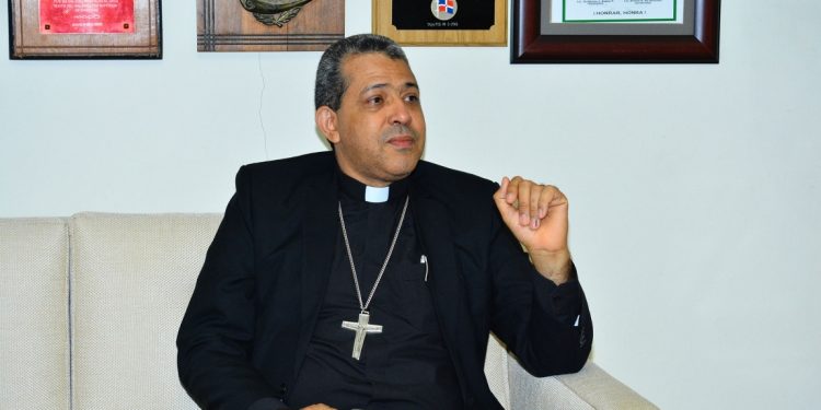 Obispo llama a la unidad en celebración fiestas patronales