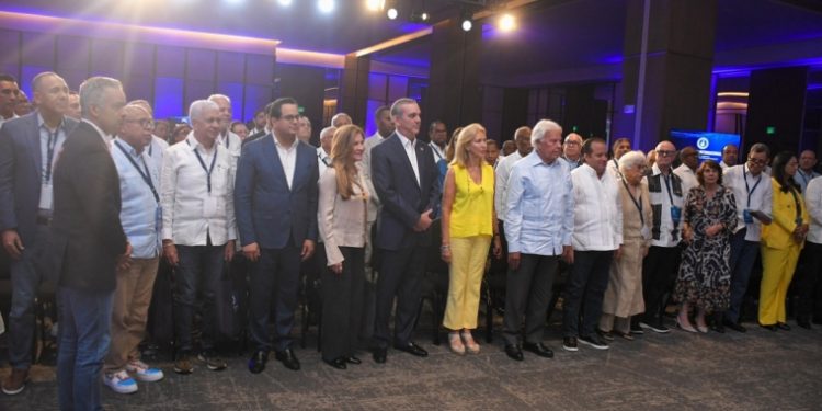 Presidente Senado afirma desafío Poder Legislativo es administrar con humildad