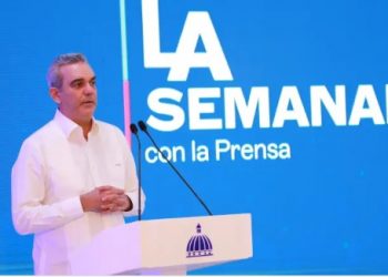 «La Semanal con la Prensa» se suspende este lunes por viaje de Abinader a Panamá