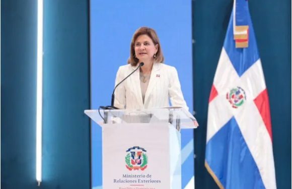 Raquel Peña llama a países de la región del Caribe aprovechar tecnología de la aviación
