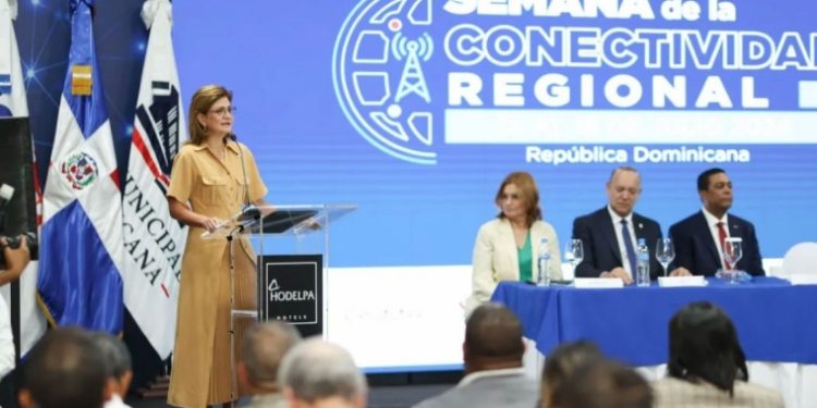 Vicepresidenta exhorta ayuntamientos facilitar infraestructura de telecomunicaciones